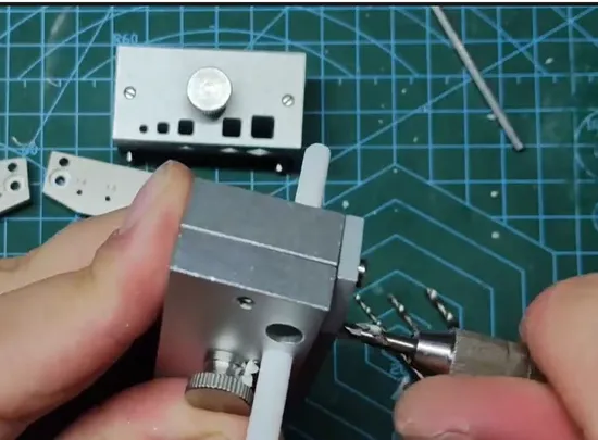 Customizable and Easy to Operate High Quality Hand Made Round Hole Punching Auxiliary Tools